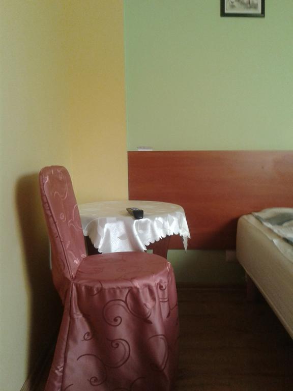 Gosciniec Sloneczny Hotel Drzonkow Phòng bức ảnh