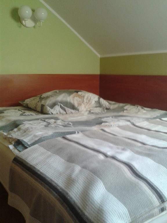 Gosciniec Sloneczny Hotel Drzonkow Phòng bức ảnh