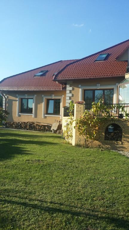 Gosciniec Sloneczny Hotel Drzonkow Ngoại thất bức ảnh