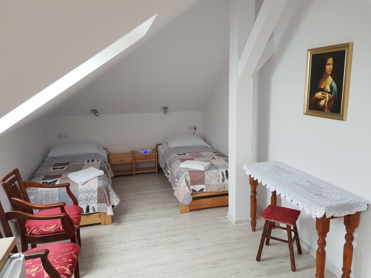 Gosciniec Sloneczny Hotel Drzonkow Ngoại thất bức ảnh